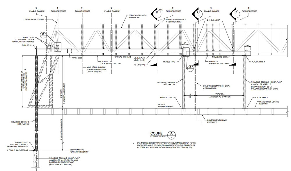 Démantèlement de colonnes et modification d'une ferme principale dans un bâtiment résidentiel