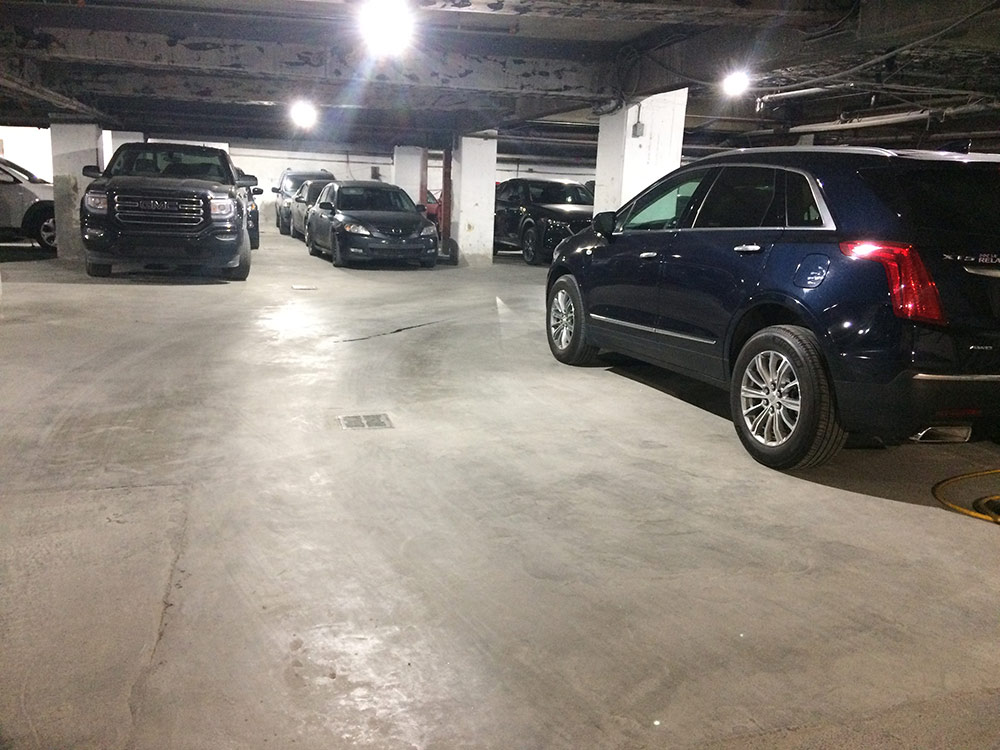 Après Réfection d'un stationnement en béton armé souterrain de deux étages avec rampe d'accès